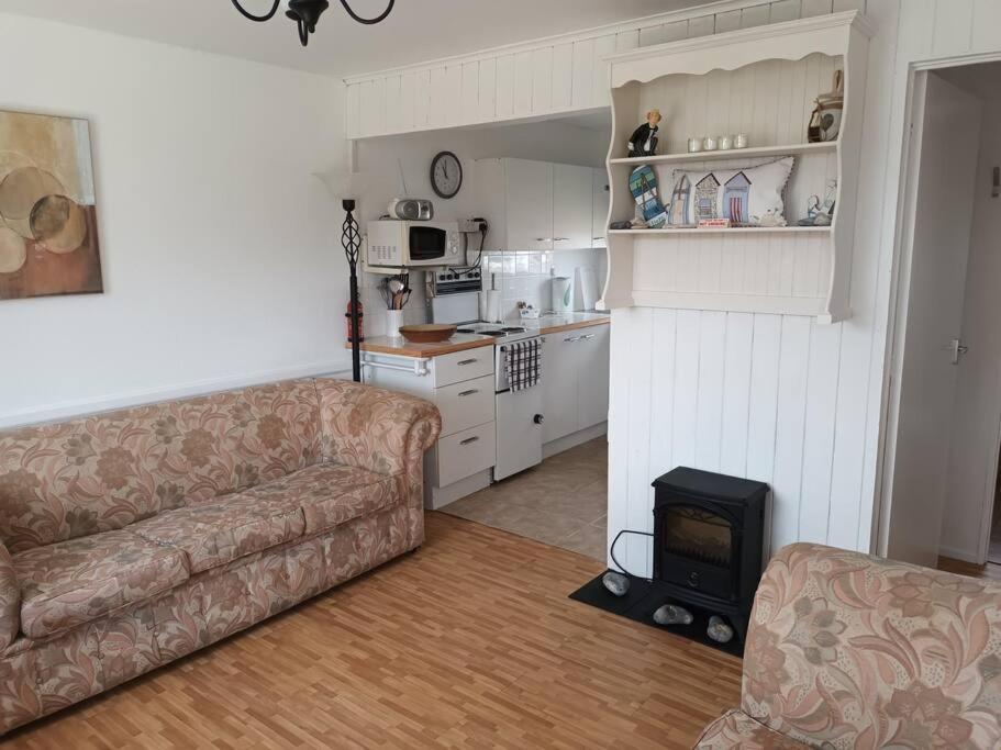 Homely 2 Bed On Popular Sunbeach Holiday Village- 5Min Walk To Beach, Near Great Yarmouth & Norfolk Broads Scratby 外观 照片